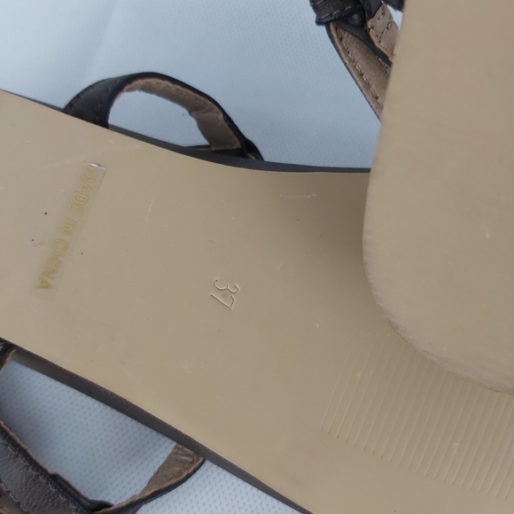 𝅺LUVSHOE'S Canada flat leather sandals size 37 flowers embellishments - Picture 10 of 11